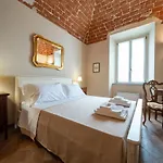 Cascina Baronina 3*
