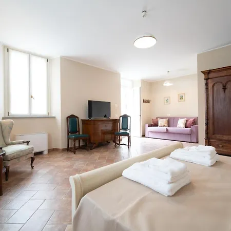 Cascina Baronina Bed & Breakfast Terruggia