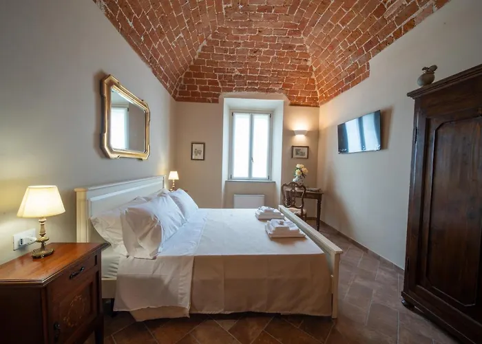 Cascina Baronina 3*