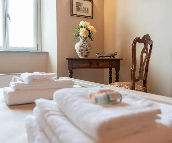 Cascina Baronina فندق مبيت وإفطار 3*