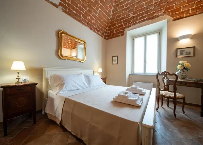 Cascina Baronina 3*